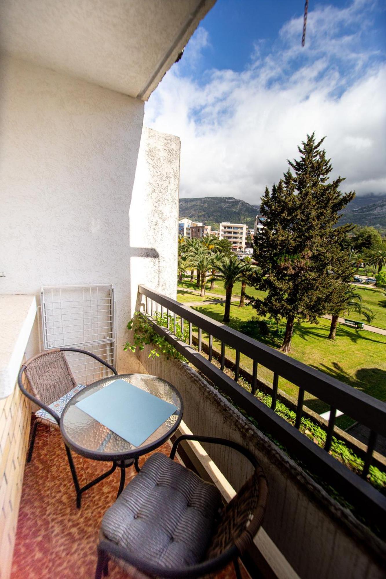 Fairytale 1 And 2 Apartment Budva Exterior photo